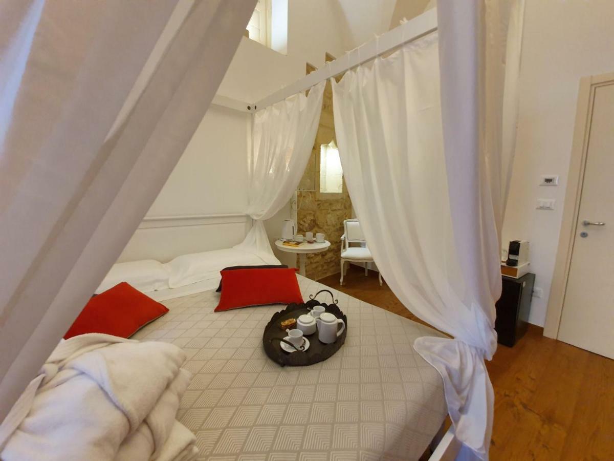 Le Nicchie Luxury Rooms Lecce Exterior photo